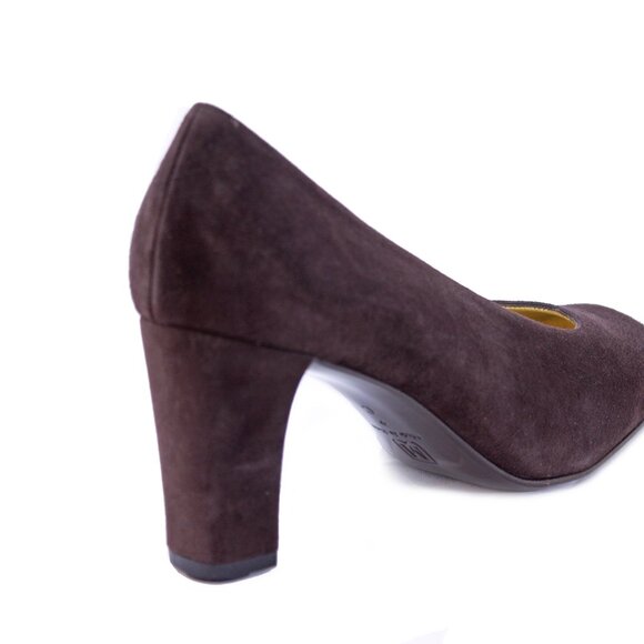 Share Similar items Sponsored See all Vintage Bruno Magli Black Pumps Size 9 C - Picture 2 of 8